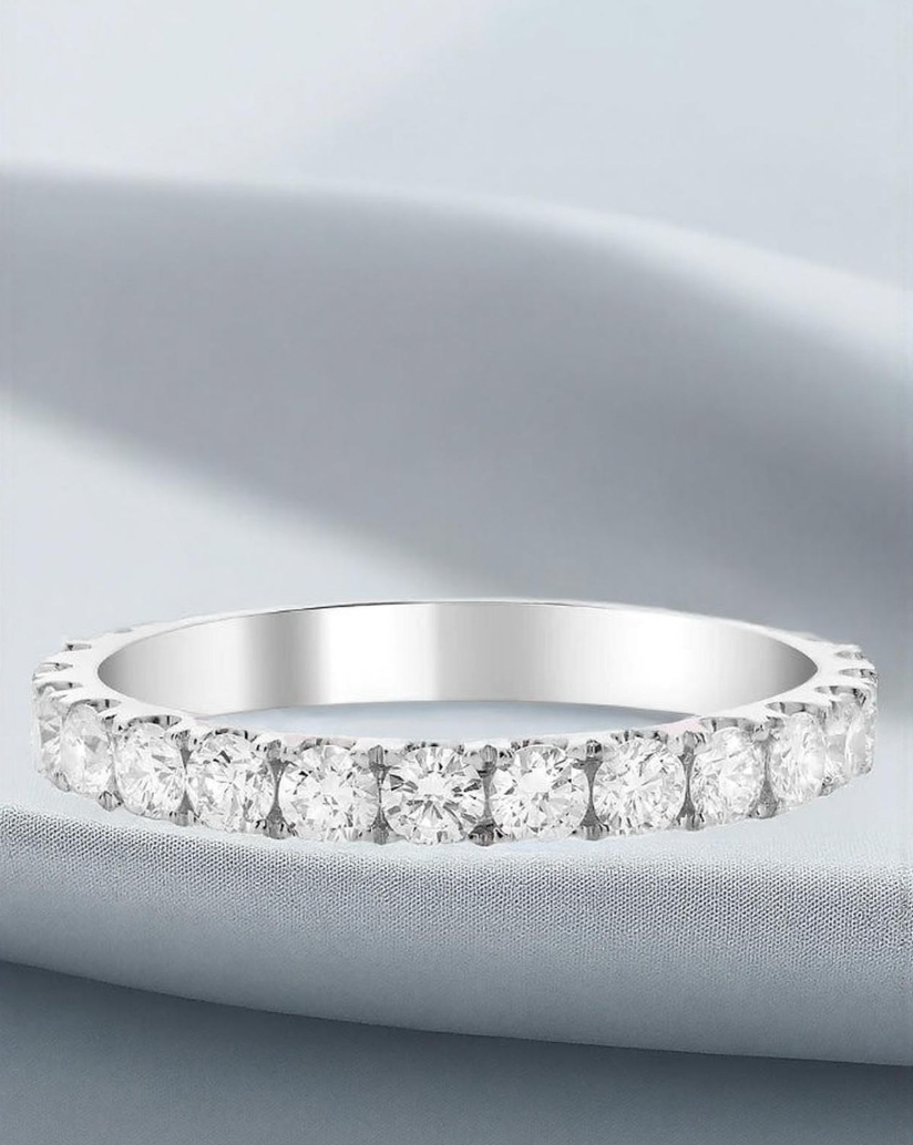 Lueur Infinie - Alliance Éternity en Moissanite
